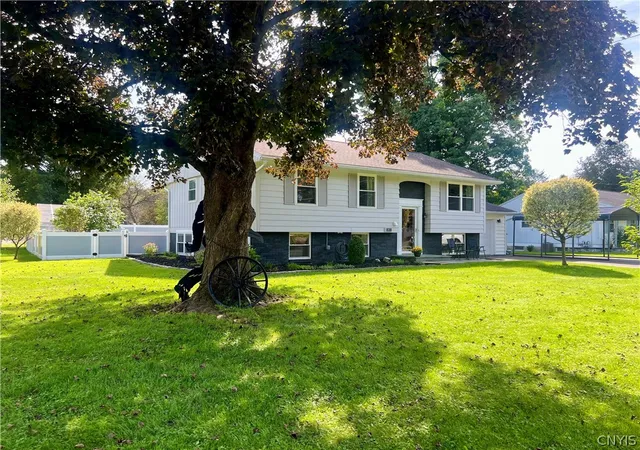 Photo 3 of Sale Pending at 838 N Lamont, Cortlandville, NY 13045 | MLS# S1713199 | Listing updated on 2026-09-20