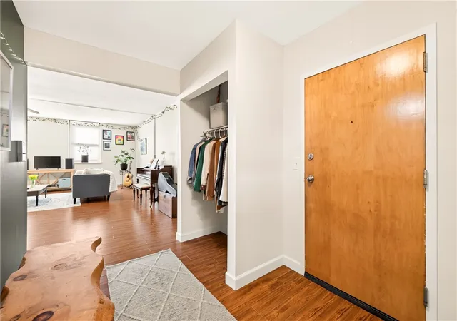 Listing Photo 4 - Condo for sale in building located at 1 Gregory Park, Rochester, NY 14620