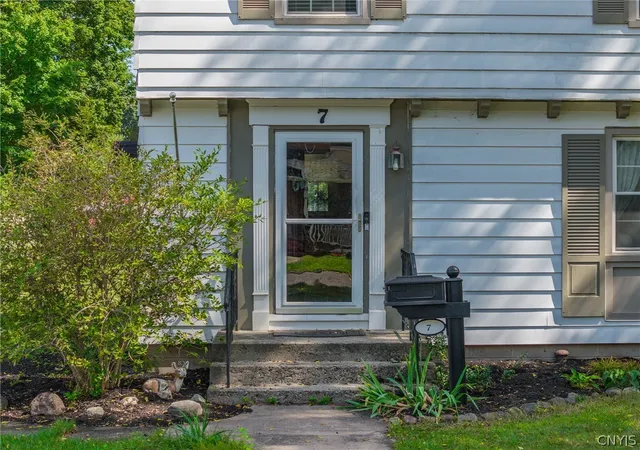 Photo 2 of Sale Pending at 7 Mcharrie St, Van Buren, NY 13027 | MLS# S1713246 | Listing updated on 2026-09-14