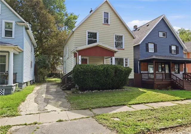 Photo 3 of Sale Pending at 45 Ringle St, Rochester, NY 14619 | MLS# R1712297 | Listing updated on 2026-09-15