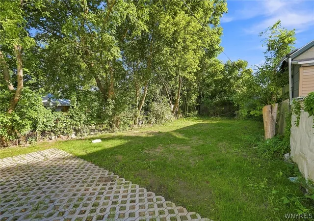 Photo 4 of Single family home for sale at 383 14th Street, Buffalo, NY 14213 | MLS# B1711837 | Listing updated on 2026-09-09