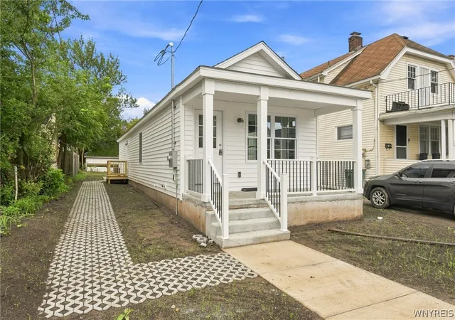 Photo 2 of Single family home for sale at 685 Minnesota Ave, Buffalo, NY 14215 | MLS# B1711827 | Listing updated on 2026-09-09