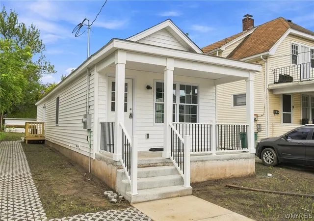 Photo 2 of Single family home for sale at 685 Minnesota Ave, Buffalo, NY 14215 | MLS# B1711827 | Listing updated on 2026-09-09