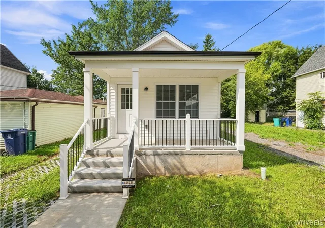Photo 1 of Single family home for sale at 88 Bush St, Buffalo, NY 14207 | MLS# B1711810 | Listing updated on 2026-09-09
