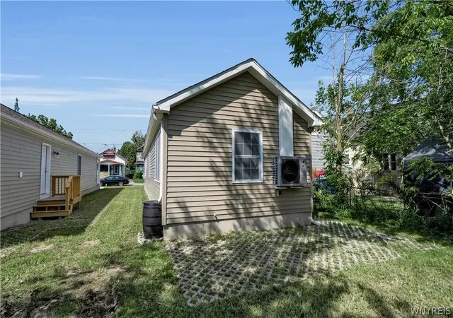 Photo 3 of Single family home for sale at 449 Berkshire Ave, Buffalo, NY 14215 | MLS# B1711296 | Listing updated on 2026-09-12