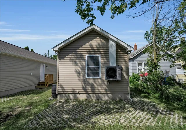Photo 4 of Single family home for sale at 449 Berkshire Ave, Buffalo, NY 14215 | MLS# B1711296 | Listing updated on 2026-09-12