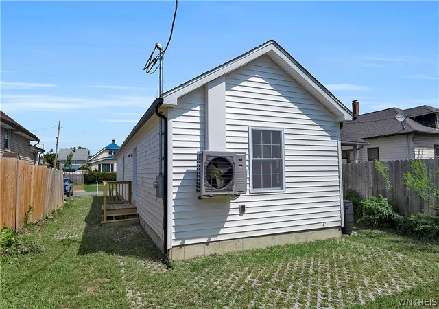Photo 3 of Single family home for sale at 291 Berkshire Ave, Buffalo, NY 14215 | MLS# B1711291 | Listing updated on 2026-09-09