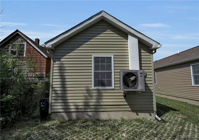Photo 4 of Single family home for sale at 447 Berkshire Ave, Buffalo, NY 14215 | MLS# B1711294 | Listing updated on 2026-09-09