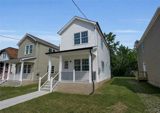 Photo 2 of Single family home for sale at 764 E Amherst St, Buffalo, NY 14215 | MLS# B1711256 | Listing updated on 2026-09-09