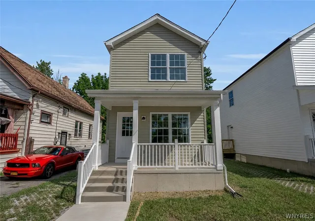 Photo 1 of Single family home for sale at 762 E Amherst St, Buffalo, NY 14215 | MLS# B1711266 | Listing updated on 2026-09-09