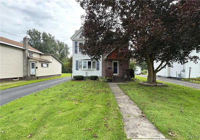Photo 1 of Single family home for sale at 246 E Hoard St, Watertown, NY 13601 | MLS# S1713299 | Listing updated on 2026-09-09