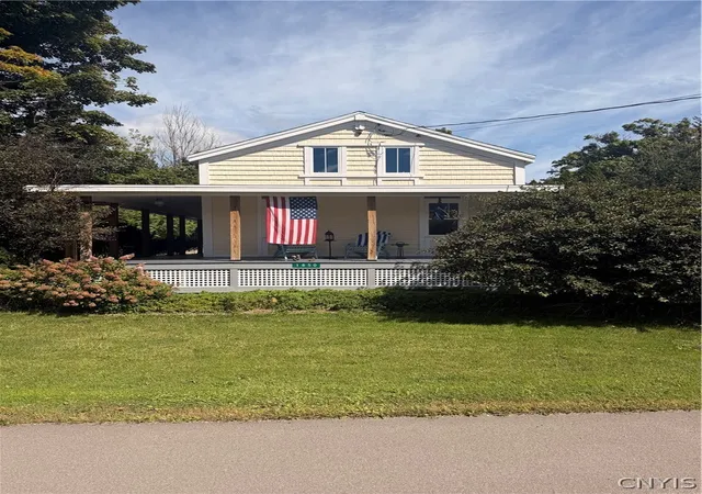Photo 1 of Single family home for sale at 1850 E Lake Rd, Skaneateles, NY 13152 | MLS# S1713380 | Listing updated on 2026-09-14