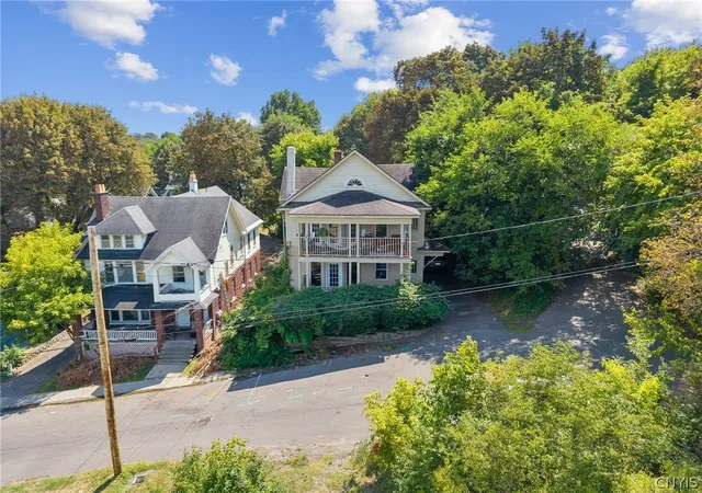 Photo 2 of Multi family home for sale at 119 Parkview Ave, Syracuse, NY 13207 | MLS# S1675122 | Listing updated on 2026-09-09