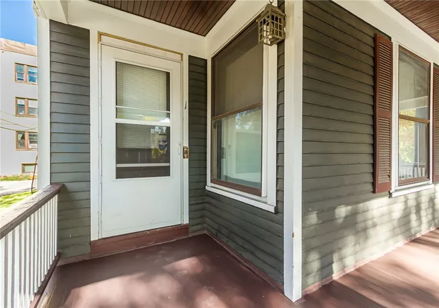 Photo 4 of Sale Pending at 22 Park Ave, Rochester, NY 14607 | MLS# R1708360 | Listing updated on 2026-09-11