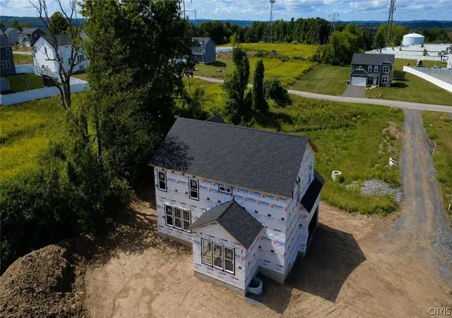 Photo 2 of Single family home for sale at 5590 Rolling Meadows Way, Camillus, NY 13031 | MLS# S1713463 | Listing updated on 2026-09-09
