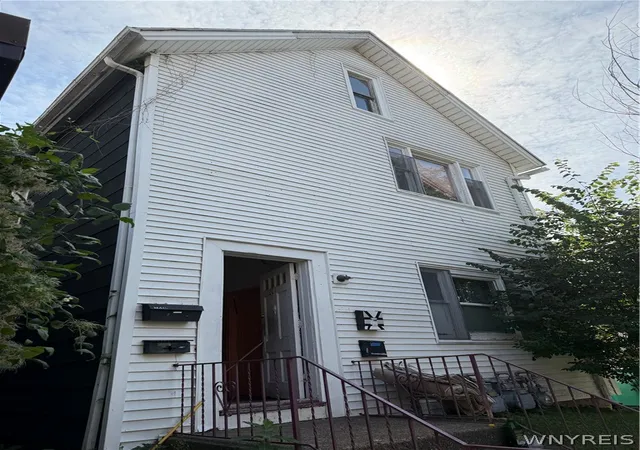 Photo 2 of Multi family home for sale at 209 Grant St, Buffalo, NY 14213 | MLS# B1712534 | Listing updated on 2026-09-13