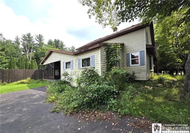 Photo 3 of Single family home for sale at 2250 James Ave, Ashville, NY 14710 | MLS# R1713140 | Listing updated on 2026-09-09