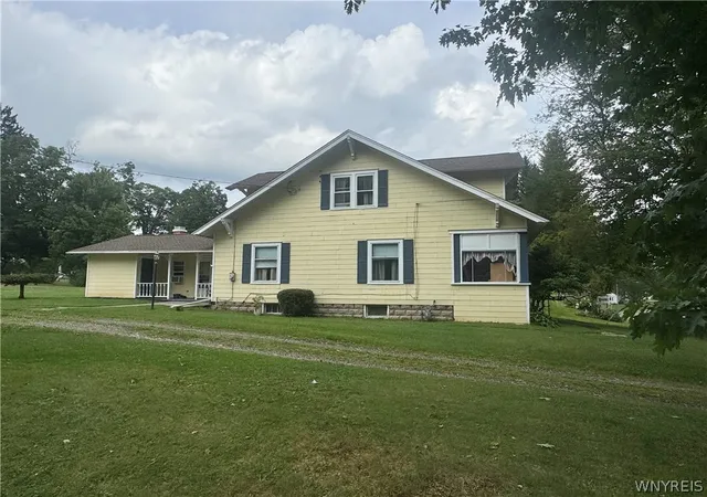 Photo 3 of Single family home for sale at 47 Medbury Ave, Cuba, NY 14727 | MLS# B1712926 | Listing updated on 2026-09-10