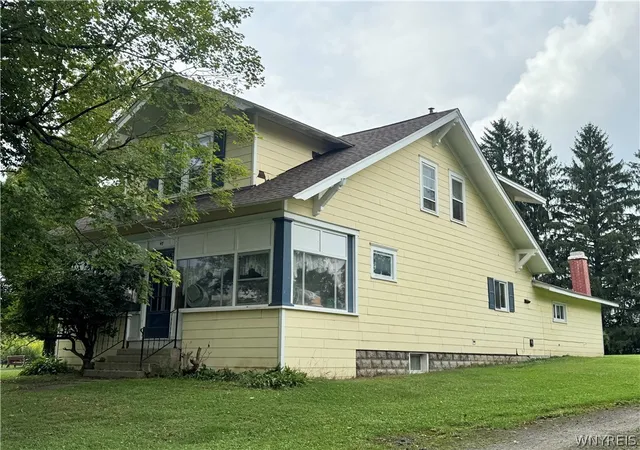 Photo 3 of Single family home for sale at 47 Medbury Ave, Cuba, NY 14727 | MLS# B1712926 | Listing updated on 2026-09-10