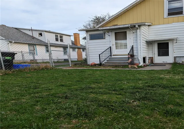 Photo 2 of Multi family home for sale at 306 W Center St, Elmira, NY 14901 | MLS# R1710845 | Listing updated on 2026-09-09