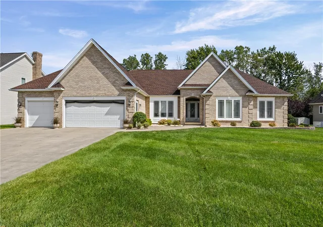 Photo 1 of Sale Pending at 18 Queensland Dr, Spencerport, NY 14559 | MLS# R1713297 | Listing updated on 2026-09-14