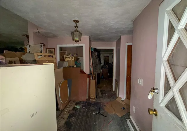 Photo 3 of Sale Pending at 538 Holt Rd, Webster, NY 14580 | MLS# R1713600 | Listing updated on 2026-09-16