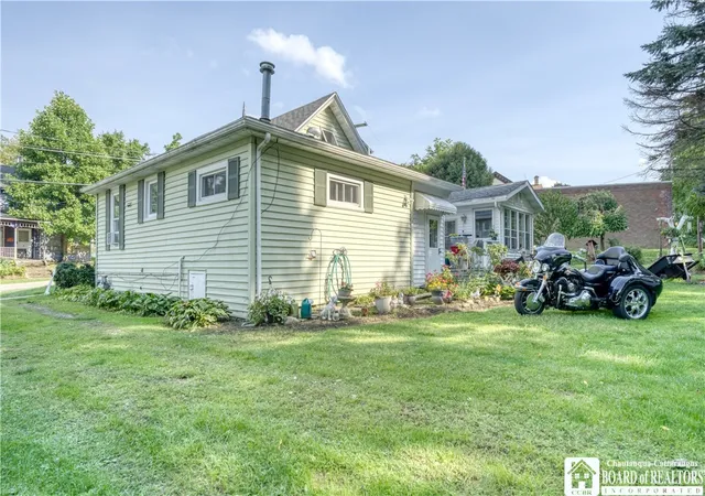 Photo 3 of Single family home for sale at 4 Fay St, Brocton, NY 14716 | MLS# R1712213 | Listing updated on 2026-09-10