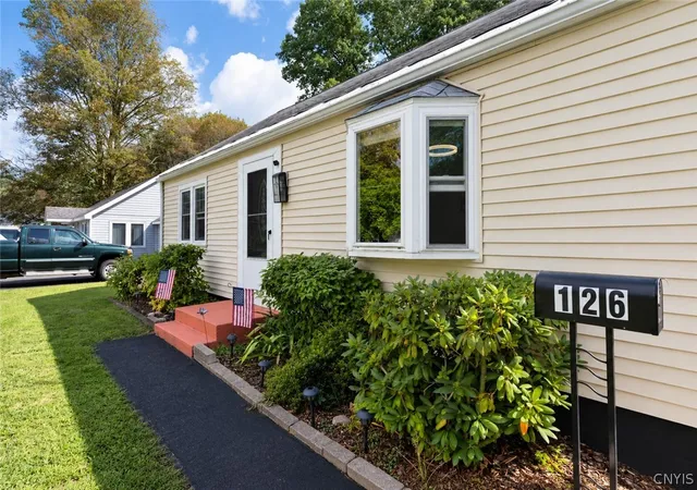 Photo 4 of Sale Pending at 126 Heins Ave, Syracuse, NY 13212 | MLS# S1710613 | Listing updated on 2026-09-15