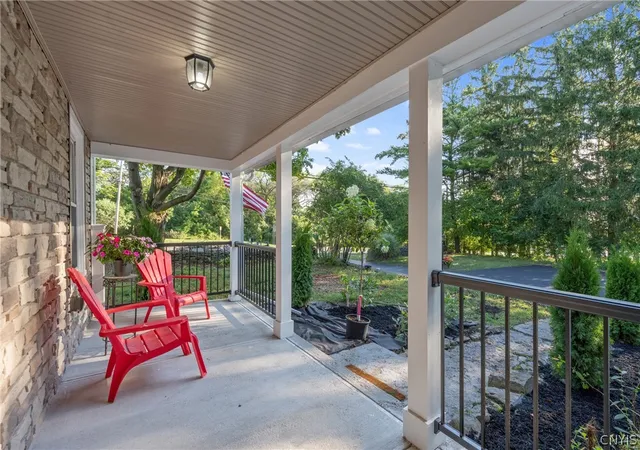 Photo 3 of Single family home for sale at 4942 W Seneca, Syracuse, NY 13215 | MLS# S1713608 | Listing updated on 2026-09-12