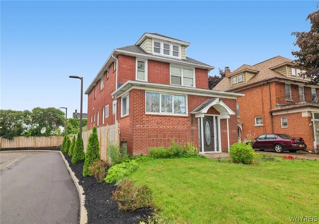 Photo 3 of House for sale at 1261 Ridge Rd, Buffalo, NY 14218 | MLS# B1713657 | Listing updated on 2026-09-10