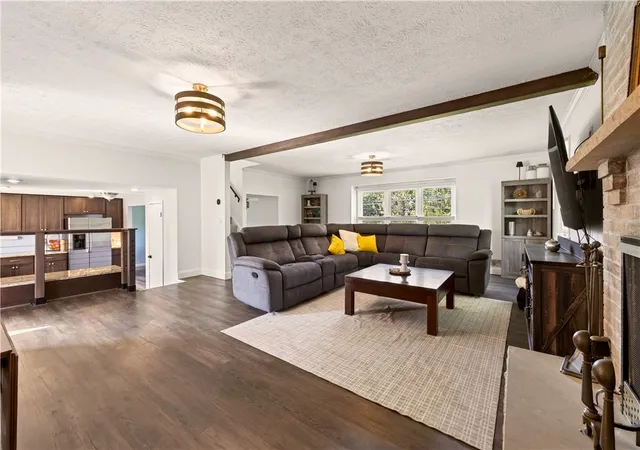 Photo 3 of Single family home for sale at 756 Gillett Rd, Rochester, NY 14624 | MLS# R1712305 | Listing updated on 2026-09-14