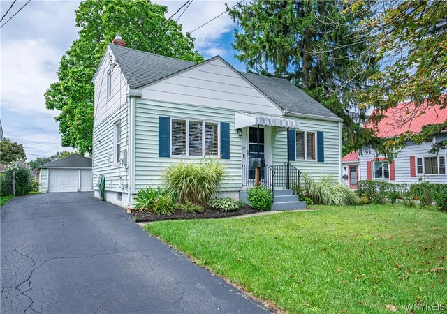 Photo 2 of Single family home for sale at 112 Colby St, Buffalo, NY 14206 | MLS# B1711581 | Listing updated on 2026-09-13