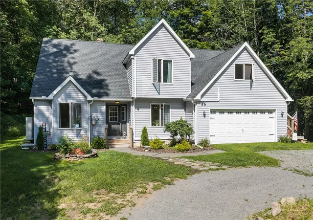 Photo 4 of Single family home for sale at 715 Rosa Cir, Delhi, NY 13753 | MLS# R1713211 | Listing updated on 2026-09-11