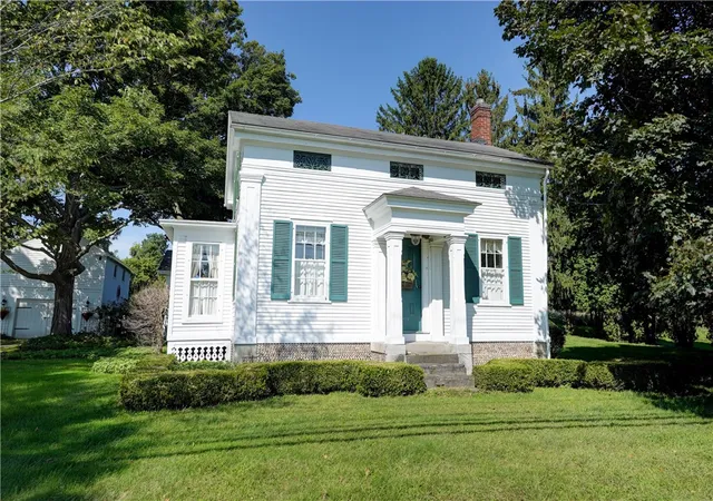 Photo 2 of Single family home for sale at 117 East St, Pittsford, NY 14534 | MLS# R1713518 | Listing updated on 2026-09-15