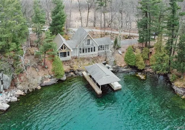 Photo 1 of Single family home for sale at 25 Chippewa Point Rd E, Hammond, NY 13646 | MLS# S1710742 | Listing updated on 2026-09-10