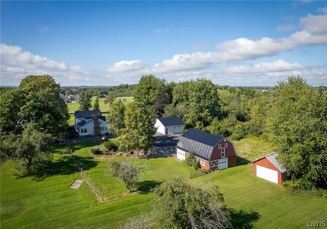 Photo 2 of Single family home for sale at 25551 Hinds Rd, Watertown, NY 13601 | MLS# S1711459 | Listing updated on 2026-09-10