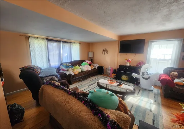 Photo 3 of Multi family home for sale at 2209 Grant Blvd #11, Syracuse, NY 13208 | MLS# S1713816 | Listing updated on 2026-09-10