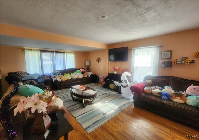 Listing Photo 4 - Condo for sale in building located at 2209 Grant Blvd, Syracuse, NY 13208 - Unit #11