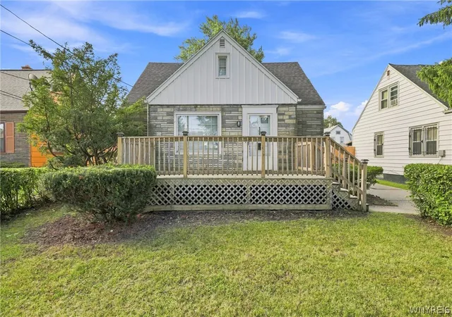 Photo 1 of Single family home for sale at 121 Weston Ave, Buffalo, NY 14215 | MLS# B1713632 | Listing updated on 2026-09-11