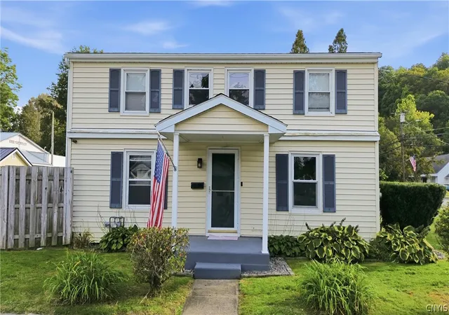 Single family home for sale at 2 Columbia Cir, Mohawk, NY 13407 | MLS# S1713774