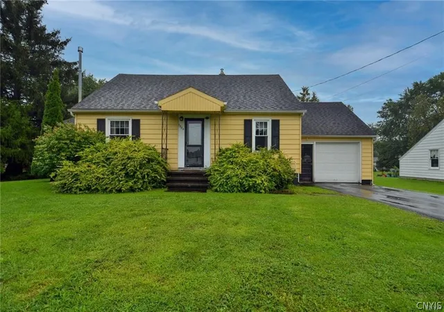 Photo 1 of Single family home for sale at 5884 Gillette, Cicero, NY 13039 | MLS# S1713893 | Listing updated on 2026-09-15