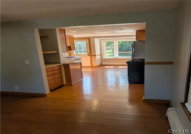 Photo 3 of Single family home for sale at 5884 Gillette, Cicero, NY 13039 | MLS# S1713893 | Listing updated on 2026-09-15