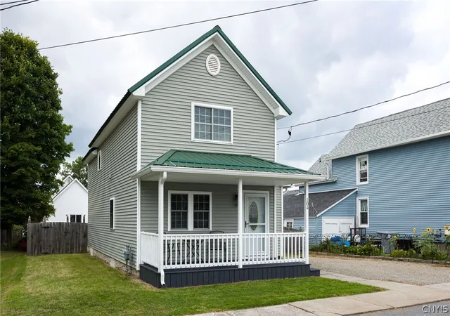 Photo 2 of Single family home for sale at 104 Superior St, Watertown, NY 13601 | MLS# S1713895 | Listing updated on 2026-09-11