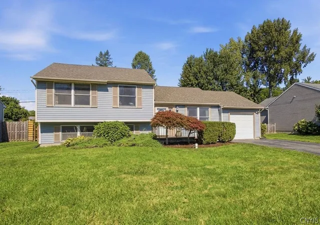 Photo 1 of Single family home for sale at 13 Inglesid Ln, Liverpool, NY 13090 | MLS# S1713456 | Listing updated on 2026-09-11