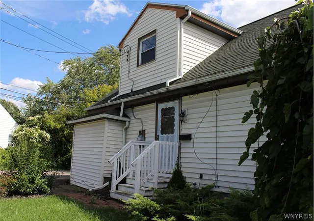 Photo 1 of Single family home for sale at 4801 N Bailey Ave, Buffalo, NY 14226 | MLS# B1713510 | Listing updated on 2026-09-11