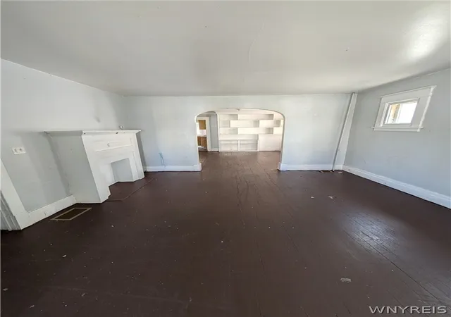 Listing Photo 4 - Condo for sale in building located at 653 Minnesota Ave, Buffalo, NY 14215