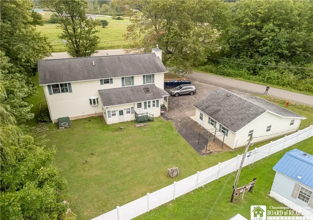 Photo 1 of Single family home for sale at 5560 W Lake Rd, Fredonia, NY 14063 | MLS# R1713894 | Listing updated on 2026-09-11