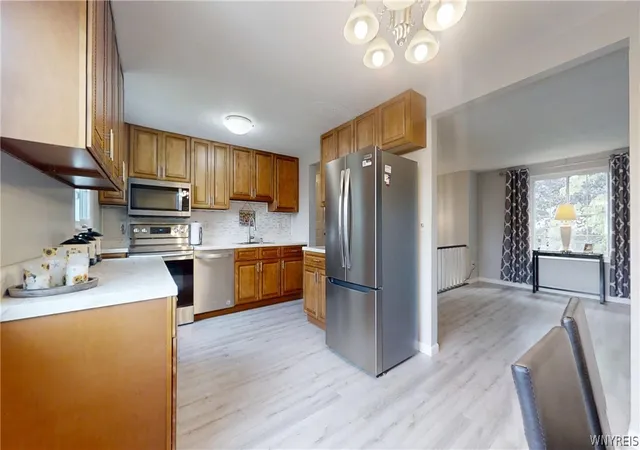 Photo 4 of Single family home for sale at 6575 Royal Pkwy S, Lockport, NY 14094 | MLS# B1713573 | Listing updated on 2026-09-12