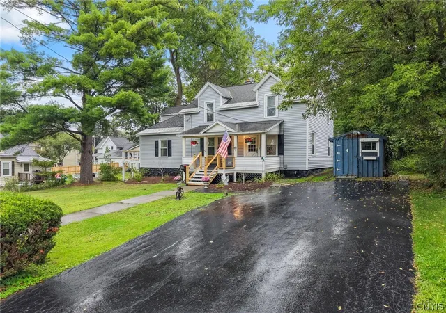 Photo 3 of Single family home for sale at 4 North St, Marcellus, NY 13108 | MLS# S1713218 | Listing updated on 2026-09-11