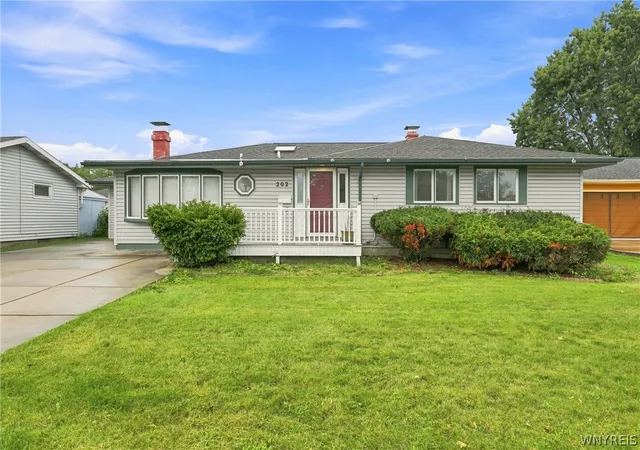 Photo 1 of Single family home for sale at 202 Jamaica Rd, Tonawanda, NY 14150 | MLS# B1713184 | Listing updated on 2026-09-11